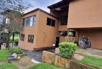 Casa en  Valle De Bravo, México, Mex