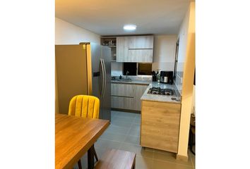 Apartamento en  Loma De Los Bernal, Medellín