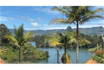 Lote de Terreno en  El Peñol, Antioquia