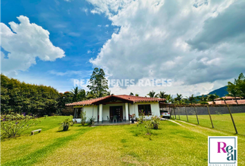 Villa-Quinta en  El Carmen De Viboral, Antioquia