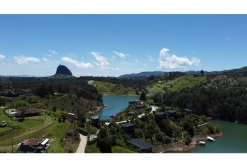 Lote de Terreno en  El Peñol, Antioquia