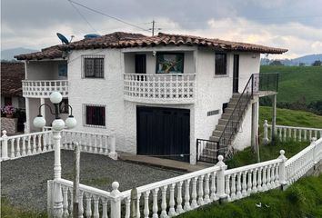 Casa en  San Pedro De Los Milagros, Antioquia