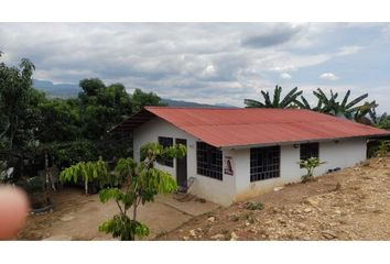 Casa en  Anatolí, La Mesa