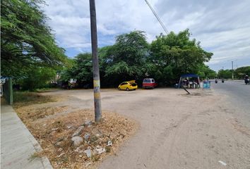 Lote de Terreno en  Cambulos, Girardot