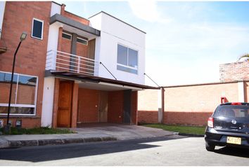 Casa en  Pino Pardo, Popayán