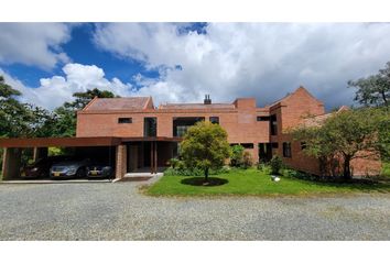 Casa en  Conquistadores, Medellín