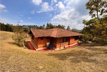 Villa-Quinta en  Maceo, Antioquia