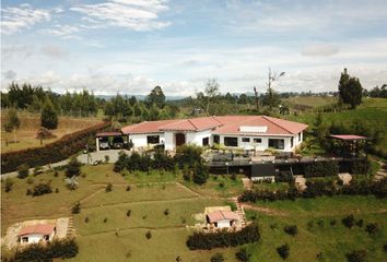 Casa en  El Carmen De Viboral, Antioquia