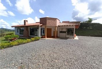 Casa en  El Carmen De Viboral, Antioquia