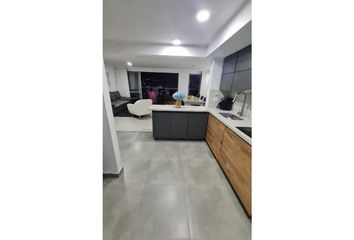 Apartamento en  Loma De Los Bernal, Medellín