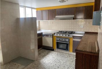 Apartamento en  Santa Barbara Norte, Bogotá