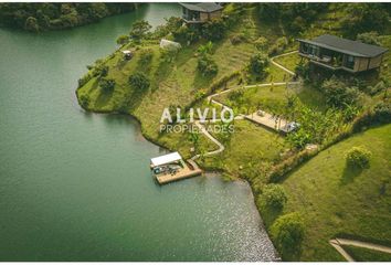 Casa en  El Peñol, Antioquia