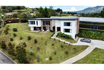 Casa en  El Carmen De Viboral, Antioquia