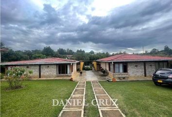 Casa en  Pino Pardo, Popayán