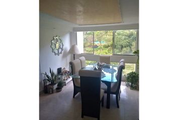 Apartamento en  Aguacatala, Medellín