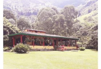 Villa-Quinta en  Copacabana, Antioquia