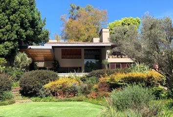 Casa en  Cerrada 5 De Mayo, Santa María Ahuacatlán, Valle De Bravo, México, Mex