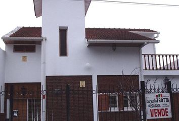 Casa en  Florencio Varela, Partido De Florencio Varela