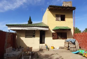 Casa en  Melchor Romero, Partido De La Plata