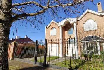 Casa en  Manuel B Gonnet, Partido De La Plata