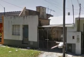 Casa en  Luis Guillón, Esteban Echeverría