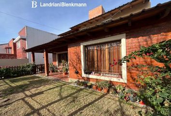 Casa en  Huilliches, Neuquén