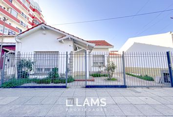 Casa en  Bosque Peralta Ramos, Mar Del Plata