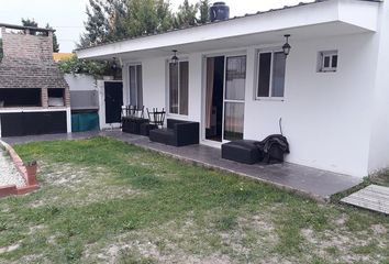 Casa en  Manuel B Gonnet, Partido De La Plata