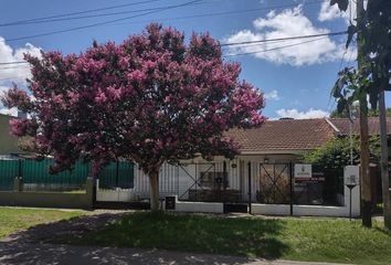 Casa en  Adrogué, Partido De Almirante Brown