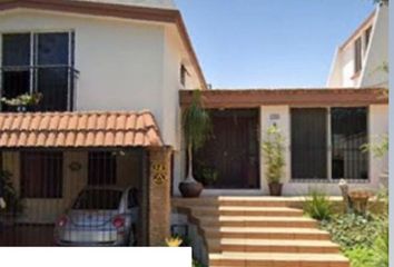 Casa en  Calle Río Támesis, Del Valle, San Pedro Garza García, Nuevo León, 66220, Mex