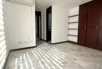 Apartamento en  Los Cámbulos, Cali