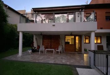 Casa en  Acassuso, Partido De San Isidro