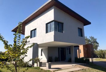 Casa en  Tafí Viejo, Tucumán