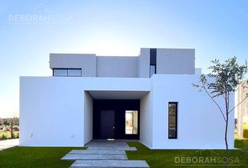 Casa en  Puertos Del Lago, Partido De Escobar