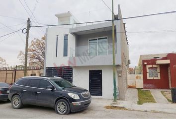 Casa en  Campos Elíseos, Juárez, Chihuahua