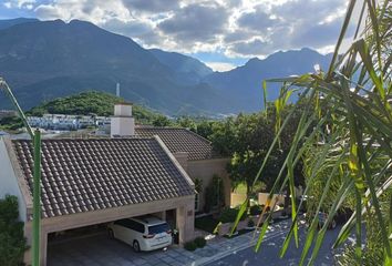 Casa en condominio en  Sierra Alta 2 Sector, Monterrey