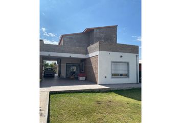 Casa en  Puerto Roldán, Roldán