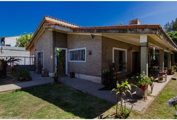 Casa en  San Lorenzo, Santa Fe