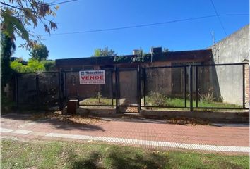 Casa en  Puerto General San Martín, Santa Fe