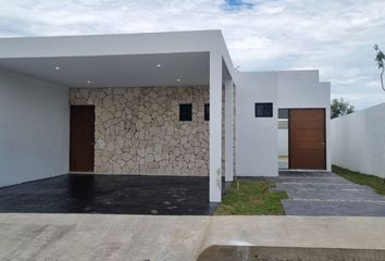 Casa en  Calle 18 108-108, Cholul, Mérida, Yucatán, 97305, Mex