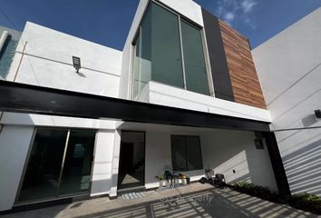 Casa en  Ciudad Satélite, Naucalpan De Juárez