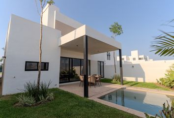 Casa en condominio en  Calle 21, Conkal, Yucatán, 97345, Mex