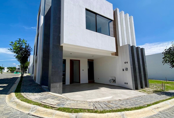 Casa en  Boulevard América, Lomas De Angelópolis Ii, Pueblo De San Bernardino Tlaxcalancingo, San Andrés Cholula, Puebla, 72830, Mex