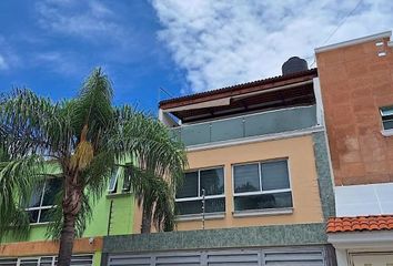 Casa en  Calle Barranca De Huentitan 3533, Residencial De La Barranca, Guadalajara, Jalisco, 44729, Mex