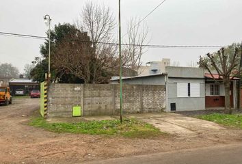 Terrenos en  Lisandro Olmos, Partido De La Plata