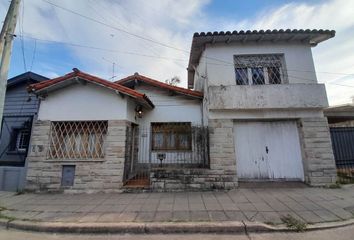 Casa en  Castelar, Partido De Morón