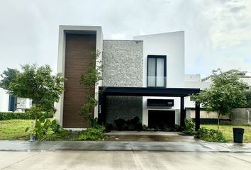 Casa en condominio en  Privada Tte. Coronel Vicente Mendoza 39, Bajío, Zapopan, Jalisco, 45019, Mex