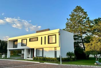 Casa en condominio en  Calle Sendero Ponte Vedra, Irapuato, Guanajuato, 36833, Mex