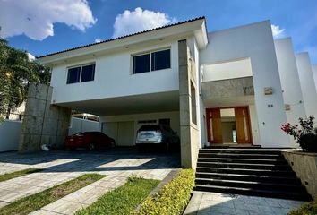 Casa en condominio en  Calle Sendero De Los Nogales 5090, Puerta De Hierro, Zapopan, Jalisco, 45116, Mex