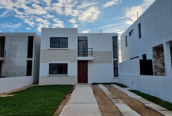 Casa en  Carretera Conkal - Chicxulub Puerto, Conkal, Yucatán, 97347, Mex